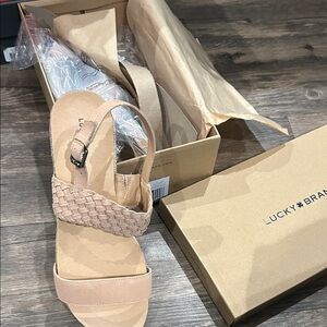Lucky Brand Women's Woven Beige Sandals